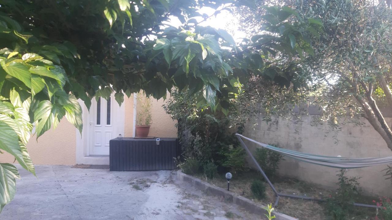 Ogooue Studio Carpentras Exterior foto