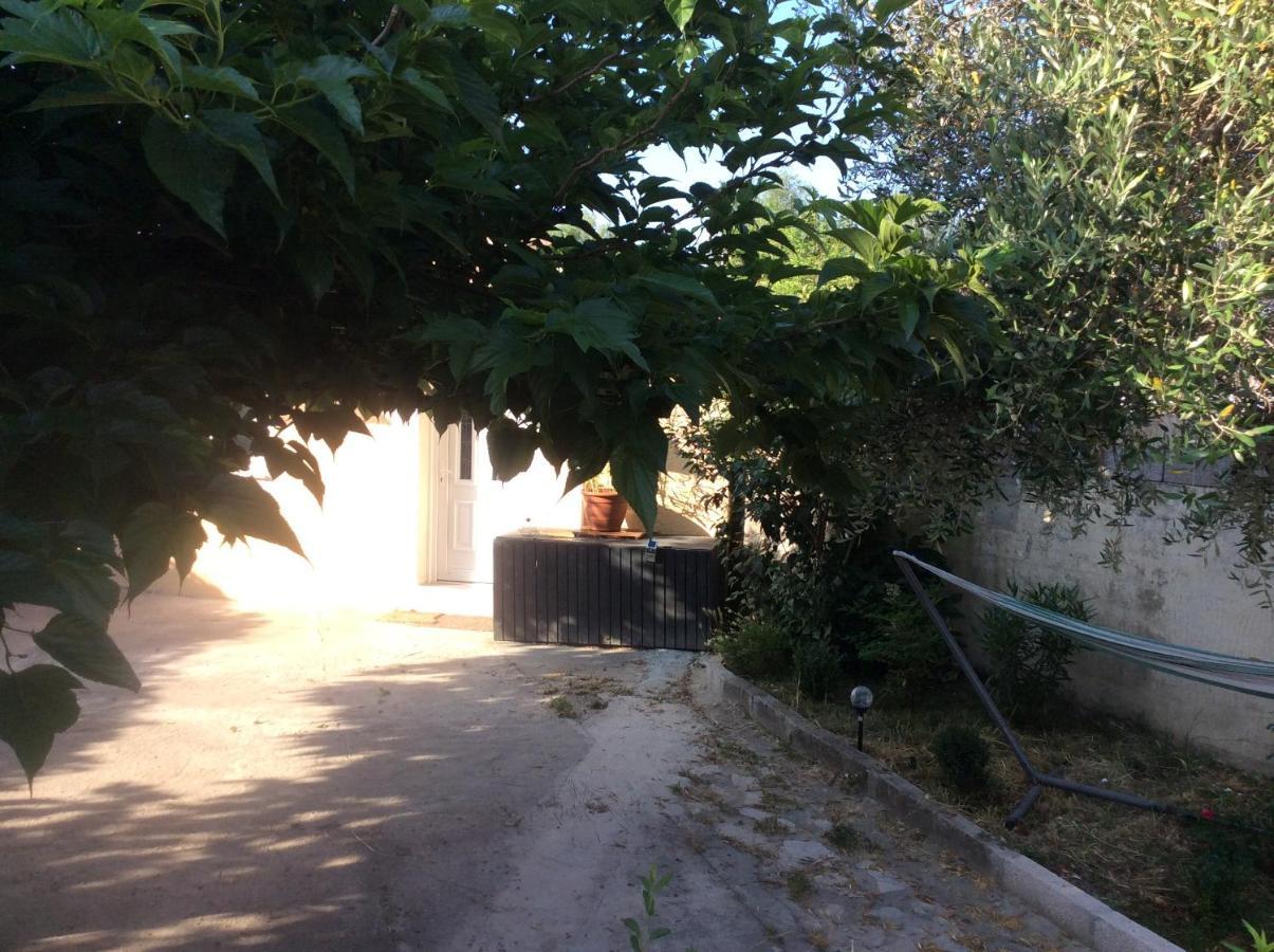 Ogooue Studio Carpentras Exterior foto